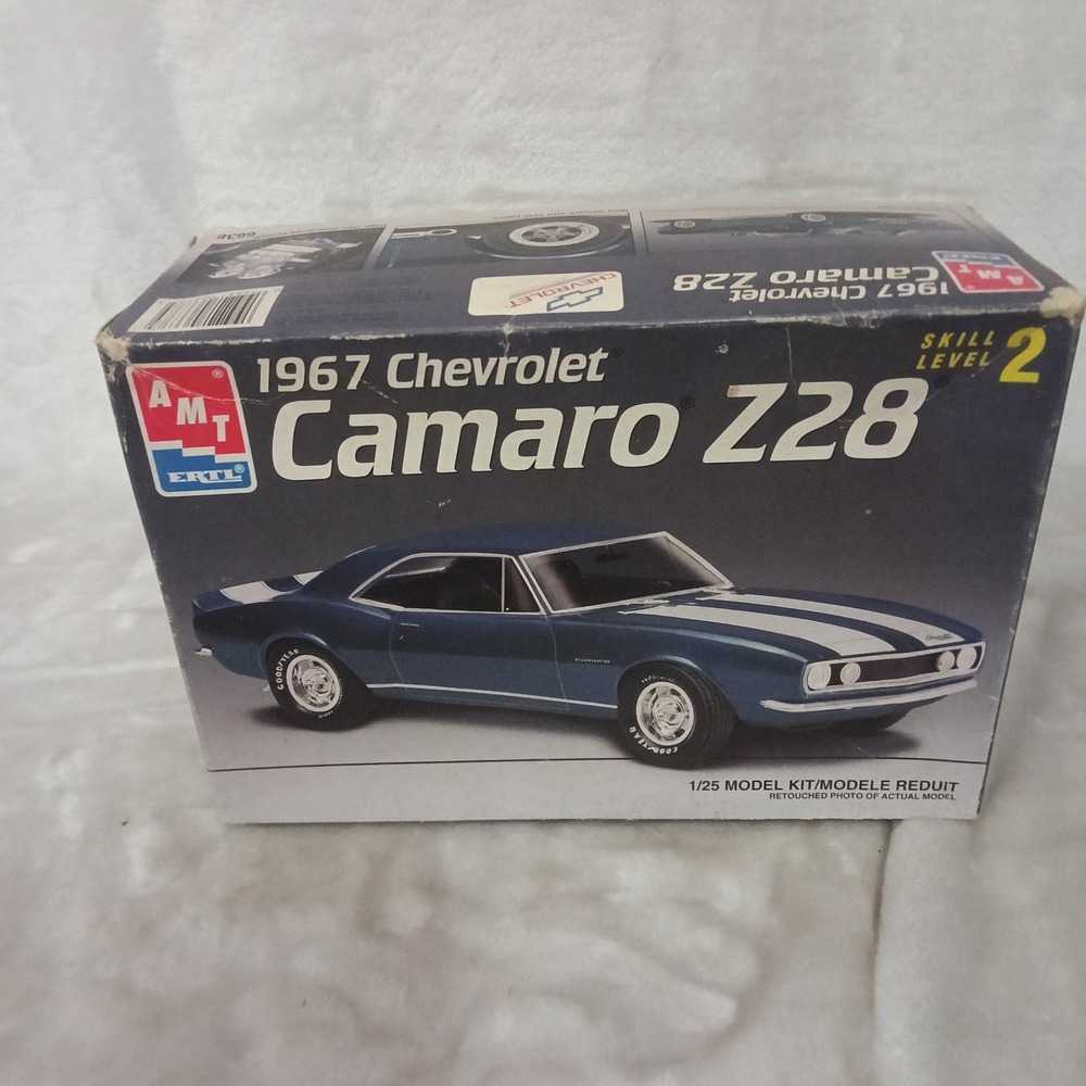 AMT Ertl 1967 Chevrolet Camaro Z28 1/25 Scale Model Kit 6638 Skill Level 2 READ
